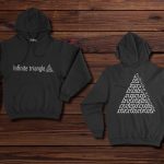 Sudadera negra infinite triangle.